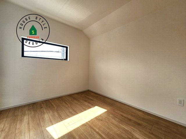 福岡市博多区諸岡3丁目第2-2棟（1号棟）　の内観：施工例|採光良好な洋室は全居室、複層ガラスの遮熱効果と断熱効果で、一年中快適に過ごせます。