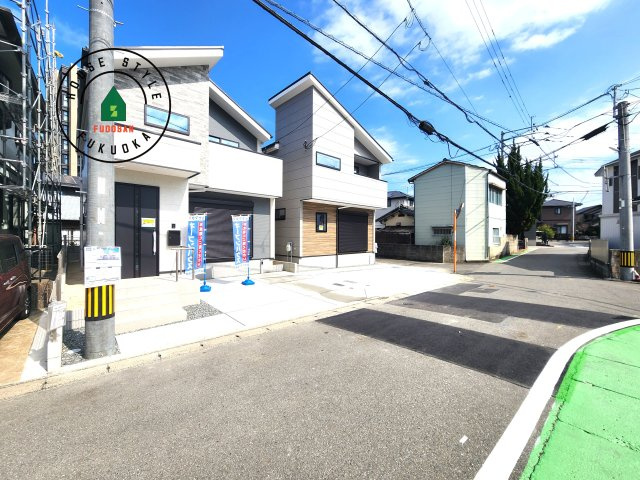 福岡市博多区諸岡3丁目第2-2棟（1号棟）　の前面道路含む現地写真|見学の時間などお気軽にお問い合わせ下さい。