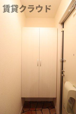 ルミエールDの玄関|シンプルで使いやすい玄関です