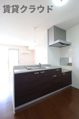 ルミエールDのキッチン|リビングを見渡せる対面キッチン！人気のキッチンです♪