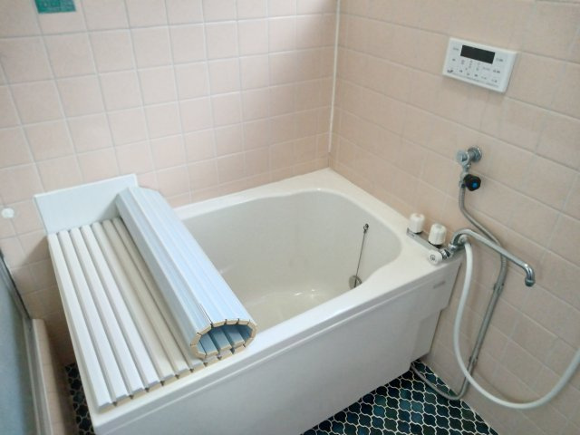 江戸川区一之江７丁目のアパートの浴室|写真はイメージです