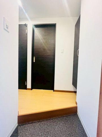 グレイス天野の玄関