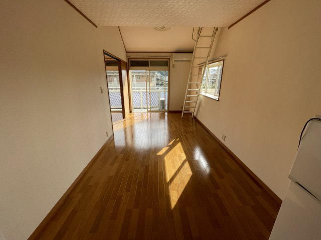 メゾン・ド・ベルCの洋室