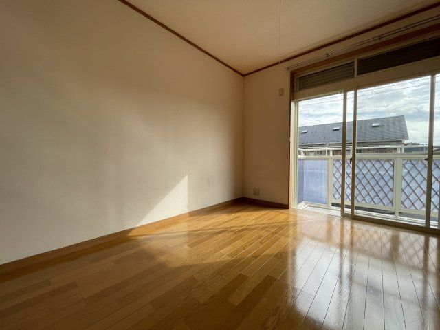 メゾン・ド・ベルCの洋室