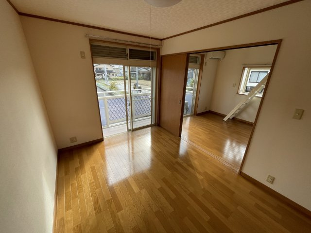 メゾン・ド・ベルCの洋室