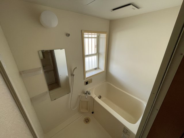 メゾン・ド・ベルCの浴室