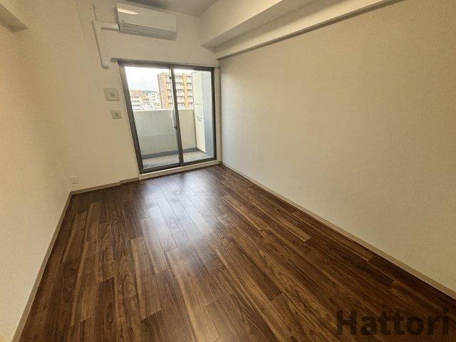 ファーストフィオーレ江坂レガリスの居間・リビング