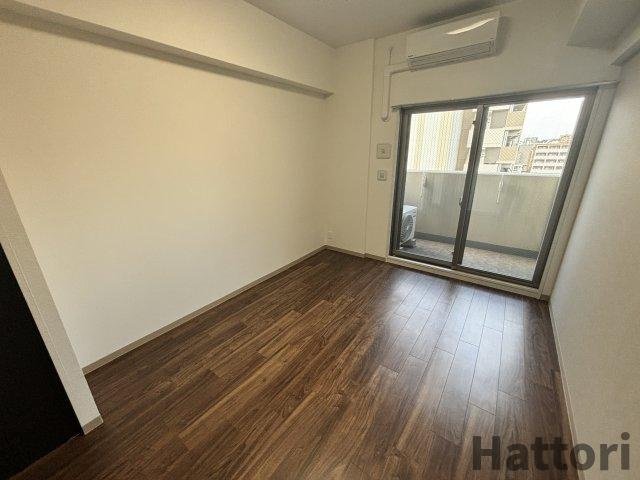 ファーストフィオーレ江坂レガリスの居間・リビング