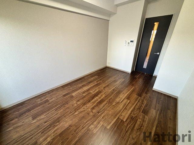 ファーストフィオーレ江坂レガリスの居間・リビング