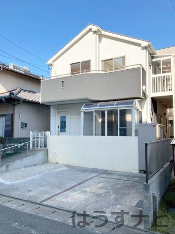 福岡市東区箱崎4丁目　中古戸建の外観|築12年の木造ルーフィングぶき2階建て！内装リフォーム中です！