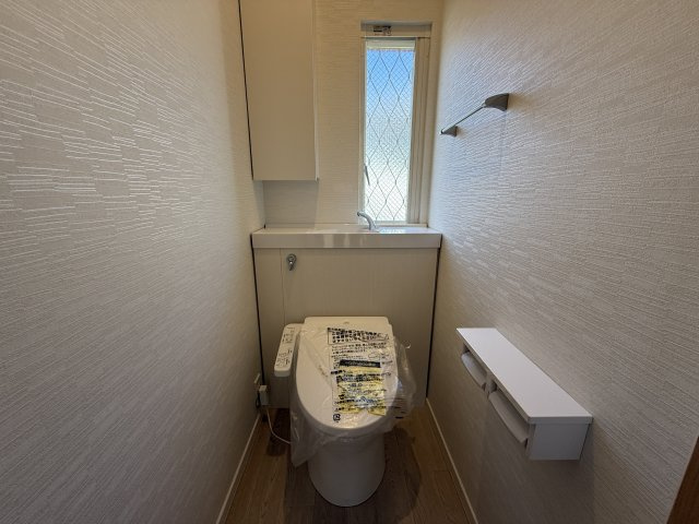 神戸市垂水区小束山２丁目戸建のトイレ