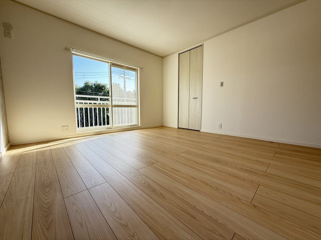 神戸市垂水区小束山２丁目戸建の洋室