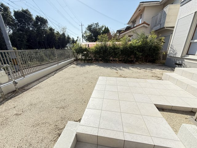 神戸市垂水区小束山２丁目戸建の庭