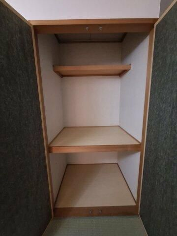 東久留米市学園町１丁目の一戸建ての収納