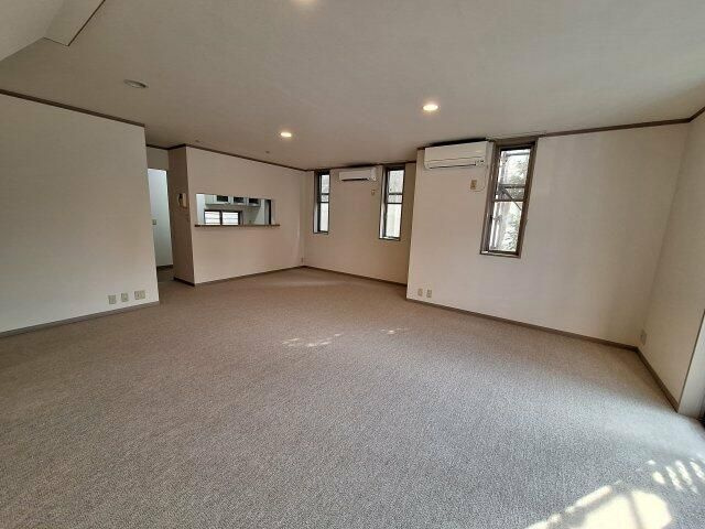 東久留米市学園町１丁目の一戸建ての居間・リビング