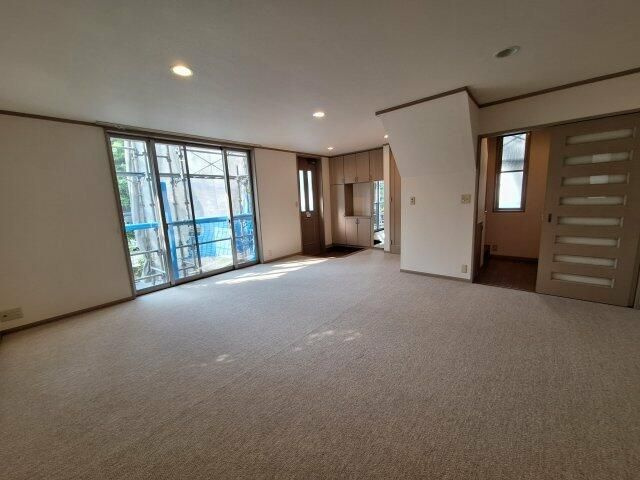 東久留米市学園町１丁目の一戸建ての居間・リビング