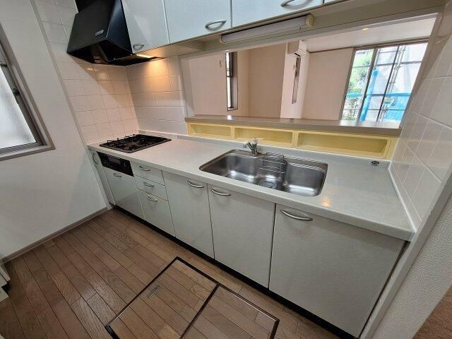 東久留米市学園町１丁目の一戸建てのキッチン