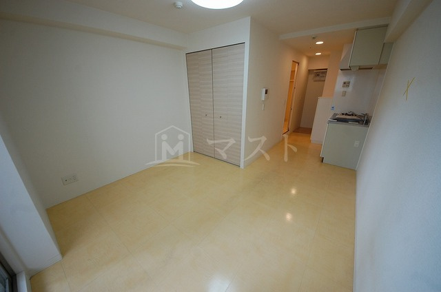 フレアコート北浜の居間・リビング