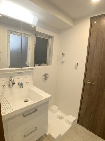 ライオンズマンション錦糸町第6の独立洗面台|洗面台