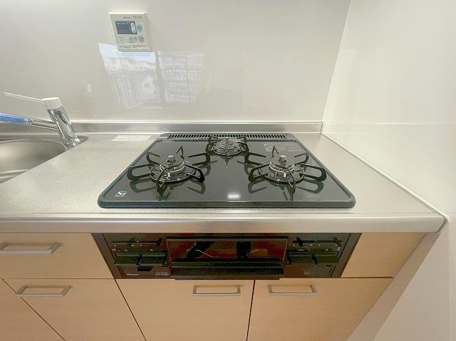 三恵上新庄ハイツのキッチン