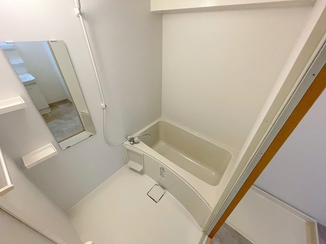 三恵上新庄ハイツの浴室