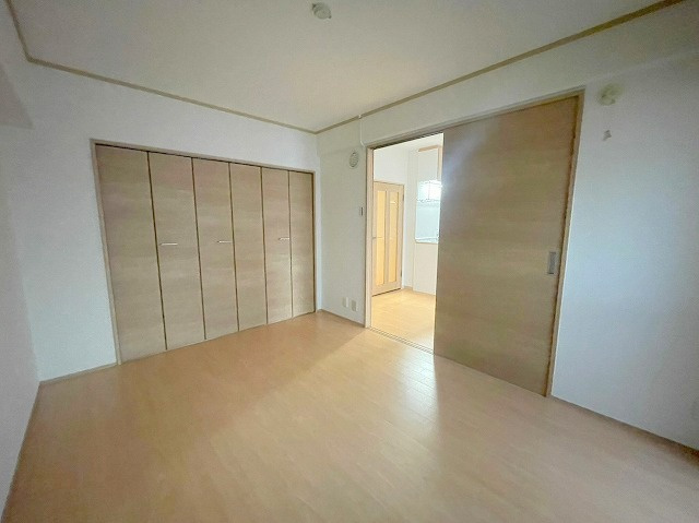 三恵上新庄ハイツの寝室