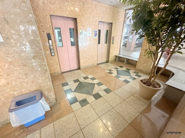 フィレンツェ　仲介手数料無料のロビー