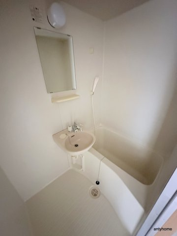 フィレンツェ　仲介手数料無料の浴室