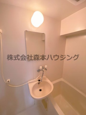 【洗面所】 | 　ハイツ中道 | 洗面所です