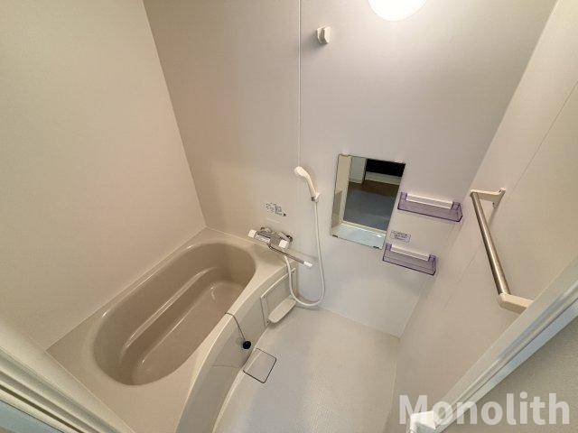 ジーメゾン岸和田スフィールの浴室