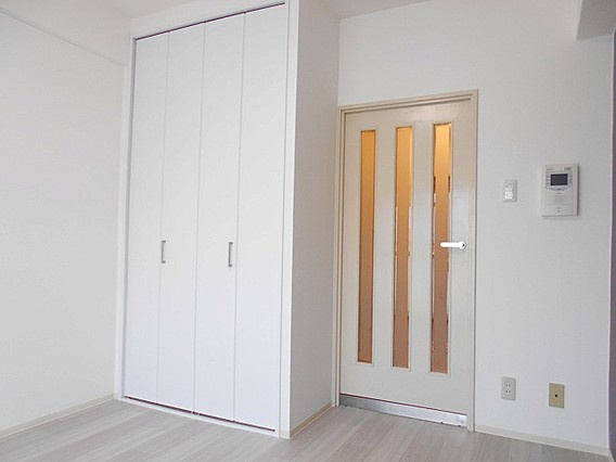 トーカンキャステール六甲道の洋室