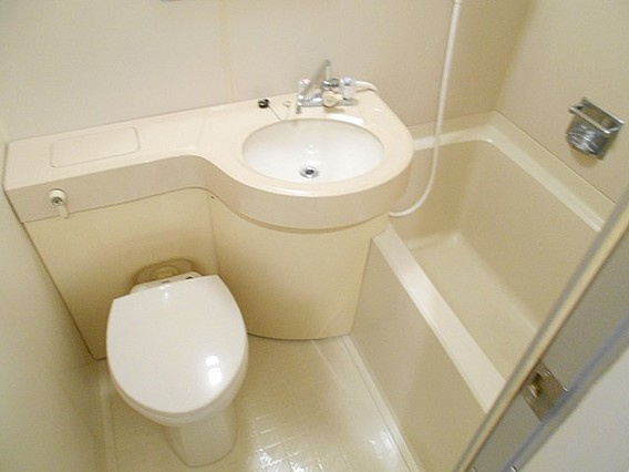 トーカンキャステール六甲道の浴室