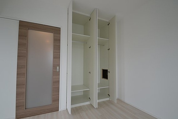 プラネソシエ神戸元町の収納