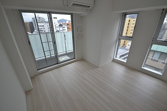 プラネソシエ神戸元町の居間・リビング