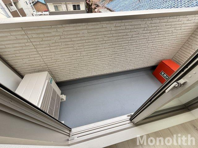 ジーメゾン岸和田スフィールのバルコニー