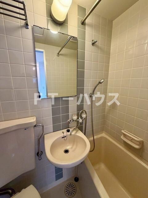 ステアウェル本郷の洗面所