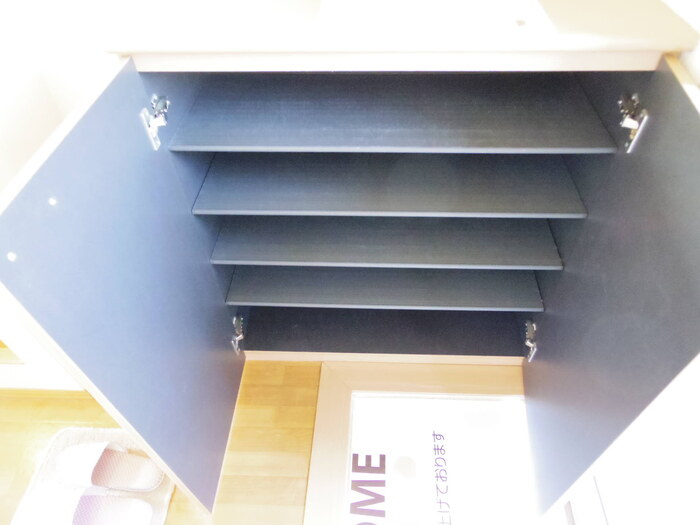 アークグレイスの玄関|シューズBOX