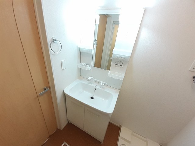 アンフィニイ・シャルマンの独立洗面台|洗面所