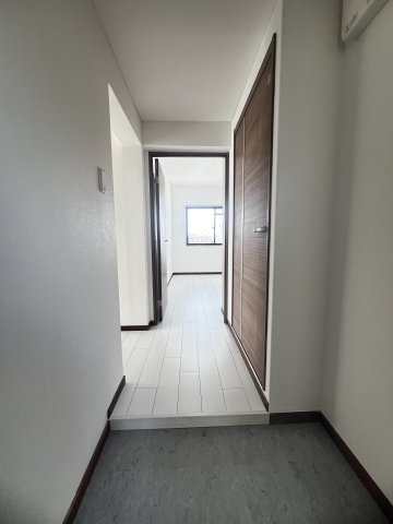 清保アイレックスコートの玄関