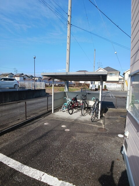 サンライトヒルズの駐車場