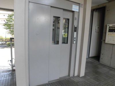 【その他共用部分】 | ＵＳフラット | 建物内にエレベーターがあります