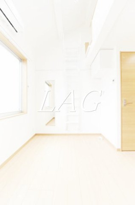 【居間・リビング】 | カーサミモザ | 洋室のお部屋です。