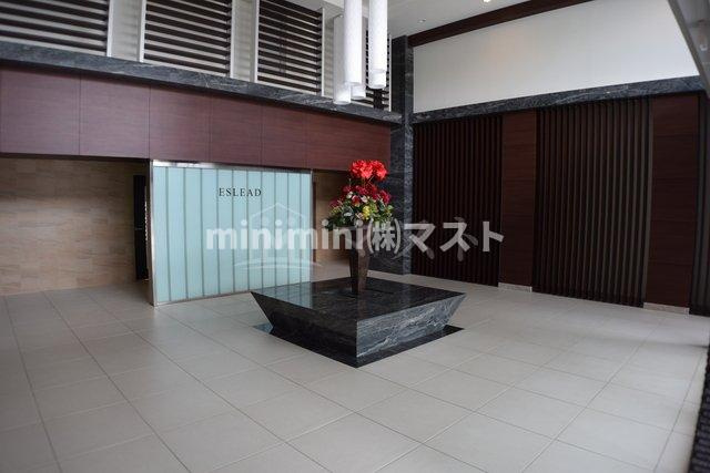 大阪市浪速区稲荷１丁目の賃貸マンションのロビー