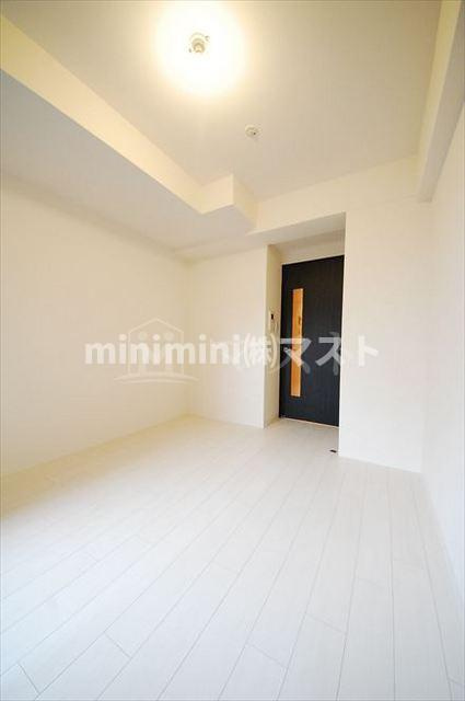 大阪市浪速区稲荷１丁目の賃貸マンションの居間・リビング