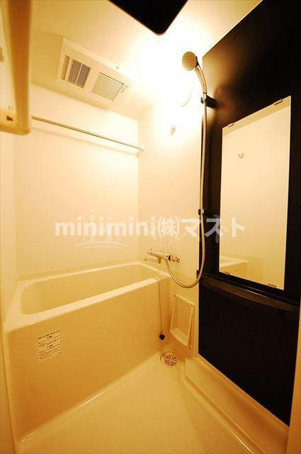 大阪市浪速区稲荷１丁目の賃貸マンションの浴室