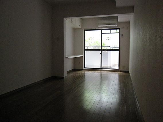 ワコーレ篠原中町の洋室