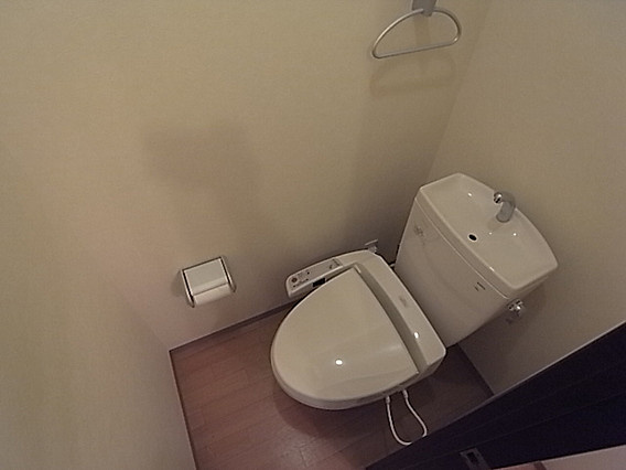 エスライズ新神戸のトイレ