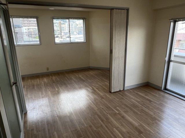 パレス上原の居間・リビング