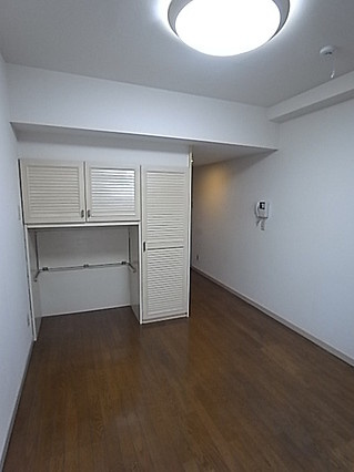 坂口ポートハイツの居間・リビング