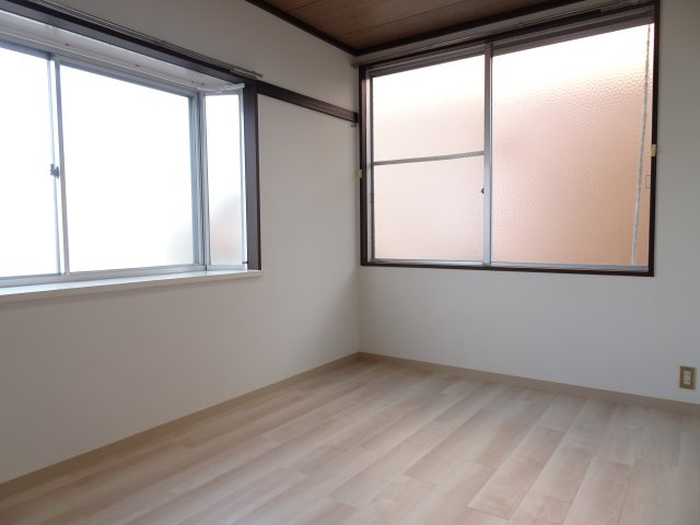 フォーブル金森Ｂの洋室